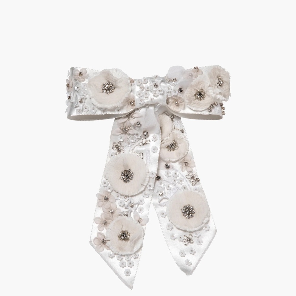 Bridal hairpiece by Jennifer Behr